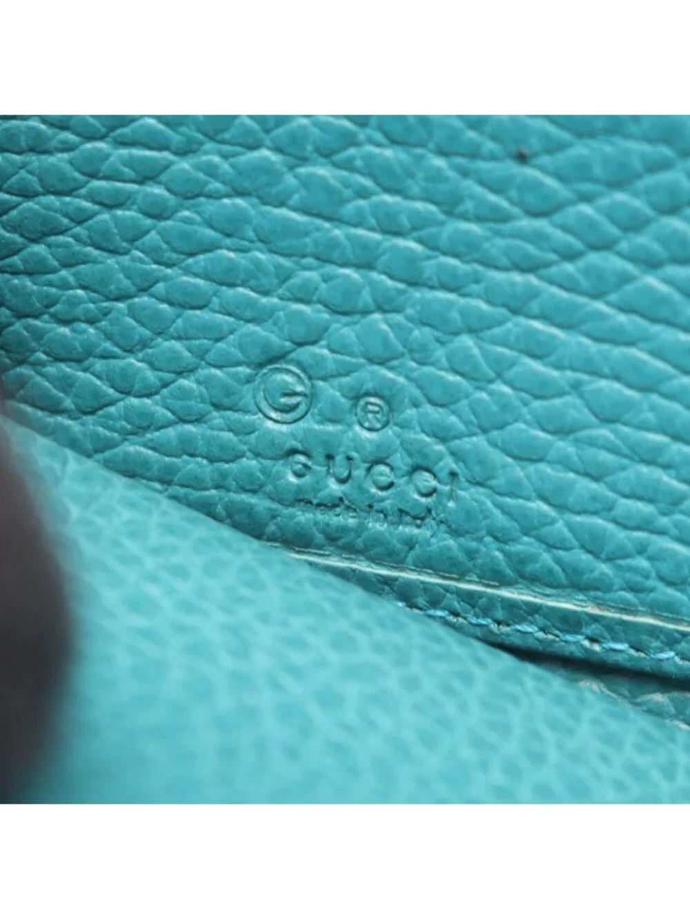 Gucci Round Length Wallet GG Canvas Beige Blue Zip Around